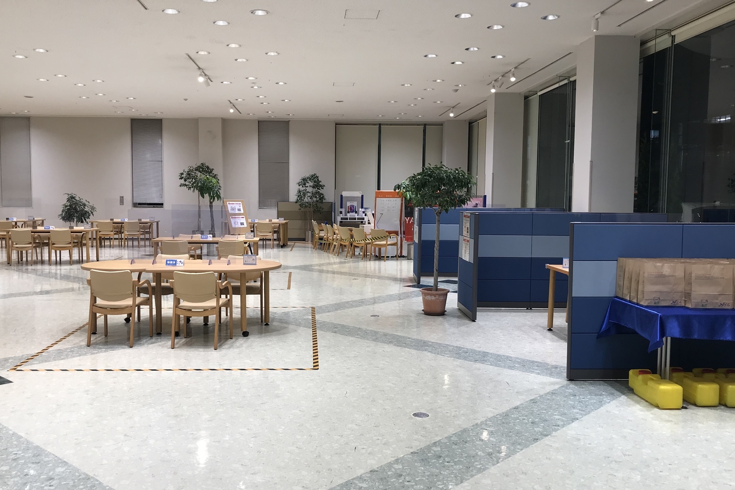 202109福生店内観②